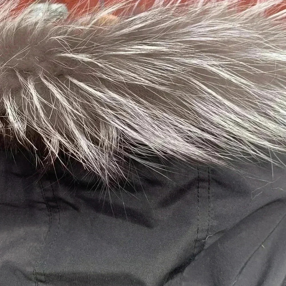 Nic & Fion Heavy Duty Winter Jacket w Silver Fox Fur Lined Hood, rated to -30 - Picture 5 of 17